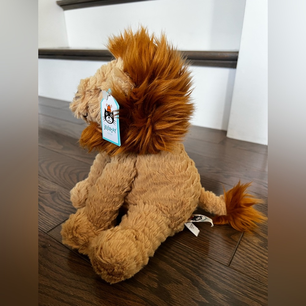 JELLYCAT- Medium Plush Fuddlewuddle Lion Stuffed Animal Toy - Picture 2 of 9